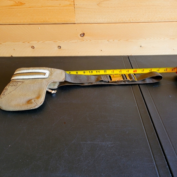 GUESS Fanny Pack Belt Bag Taupe Brown Fabric - Picture 2 of 7